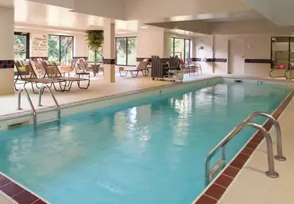 Hampton & Hotel 3*